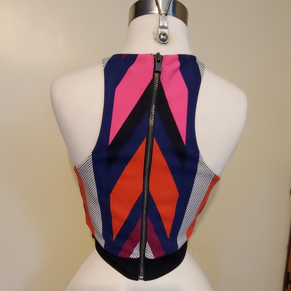Express Halter - Picture 2 of 2